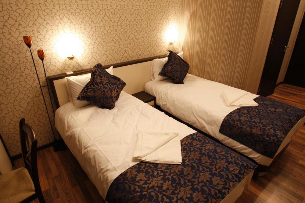Iris Hotel Chisinau Phòng bức ảnh