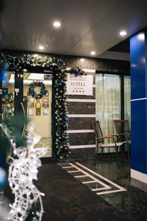 Iris Hotel Chisinau Ngoại thất bức ảnh