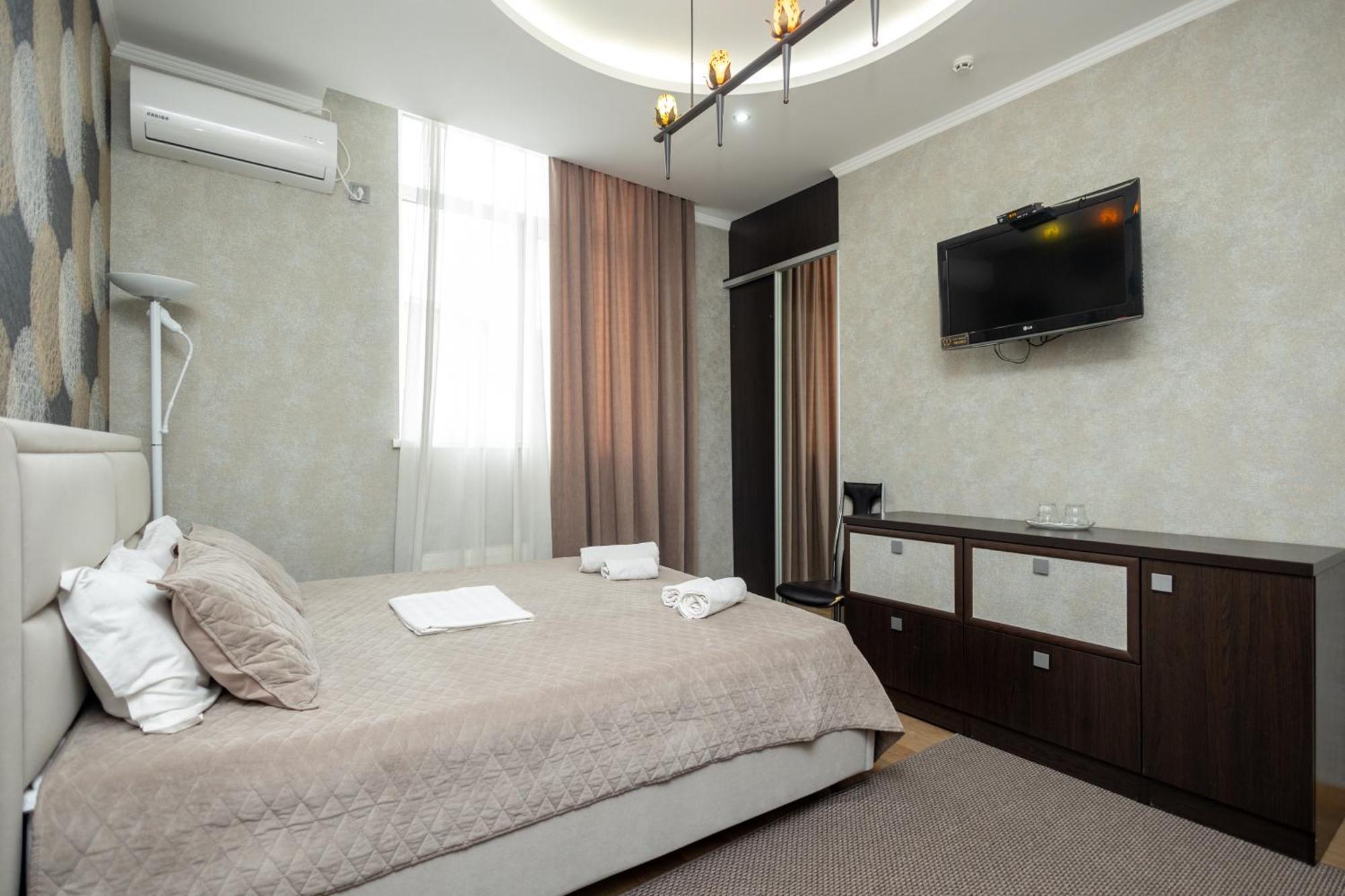 Iris Hotel Chisinau Ngoại thất bức ảnh