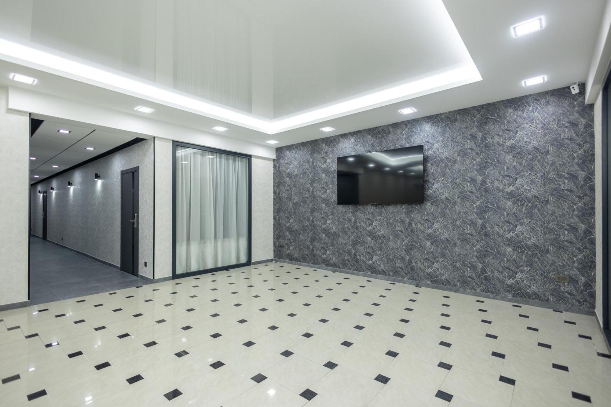Iris Hotel Chisinau Ngoại thất bức ảnh
