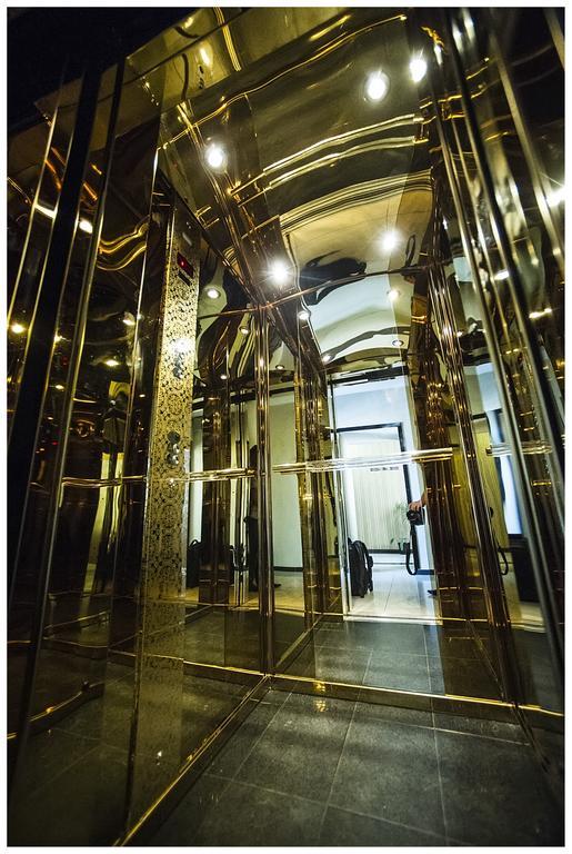 Iris Hotel Chisinau Ngoại thất bức ảnh
